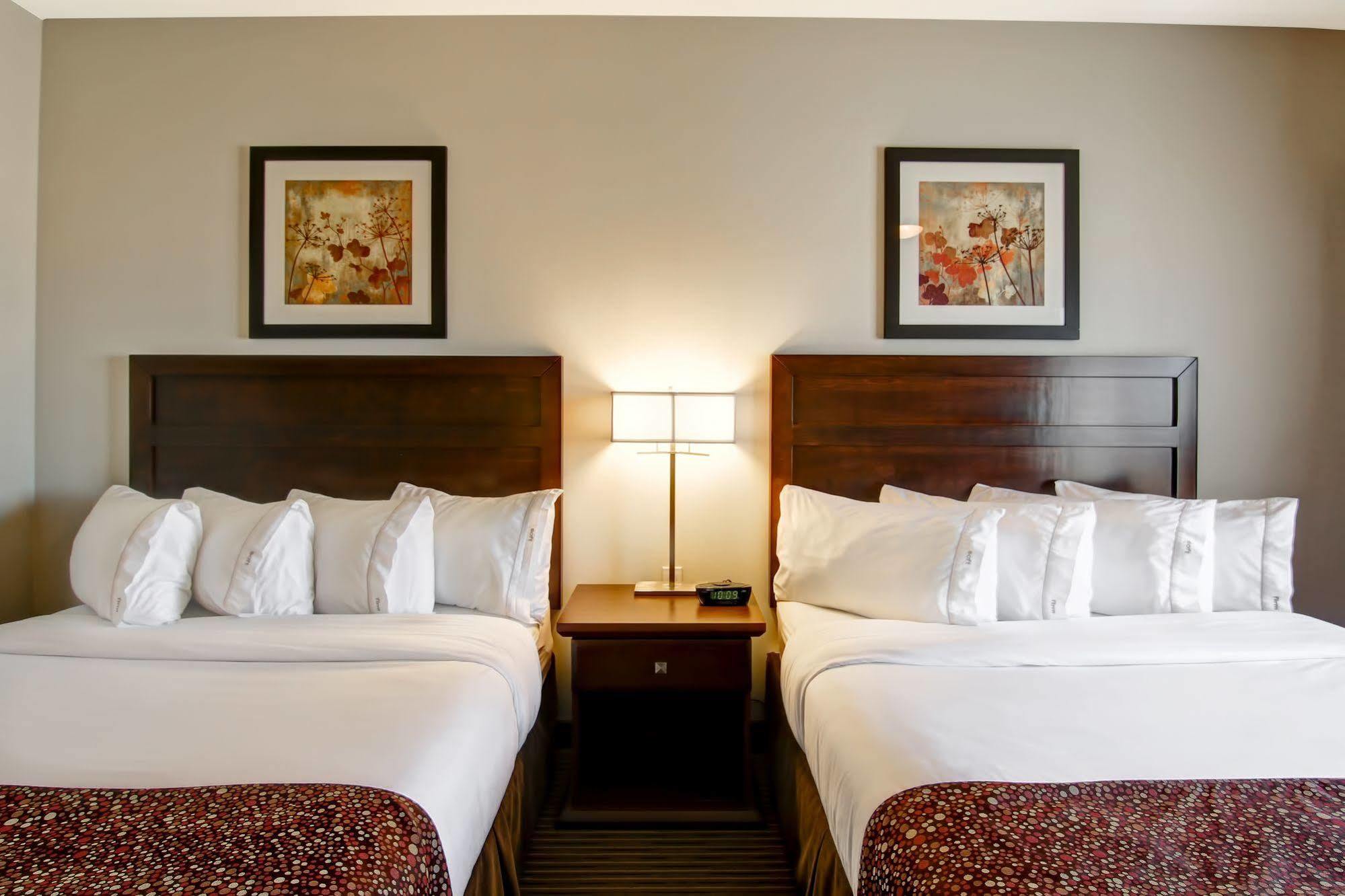Canalta Hotel Tisdale Εξωτερικό φωτογραφία